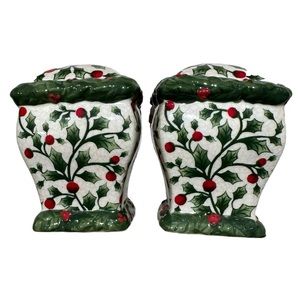 Vintage Pacific Rim Christmas “English Holly” Salt and Pepper Shakers Set